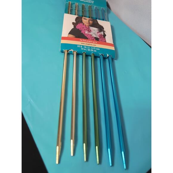 Boye Anodized Aluminum Knitting Needle Set U.S 8-10 Set Of 6 - Picture 3 of 3